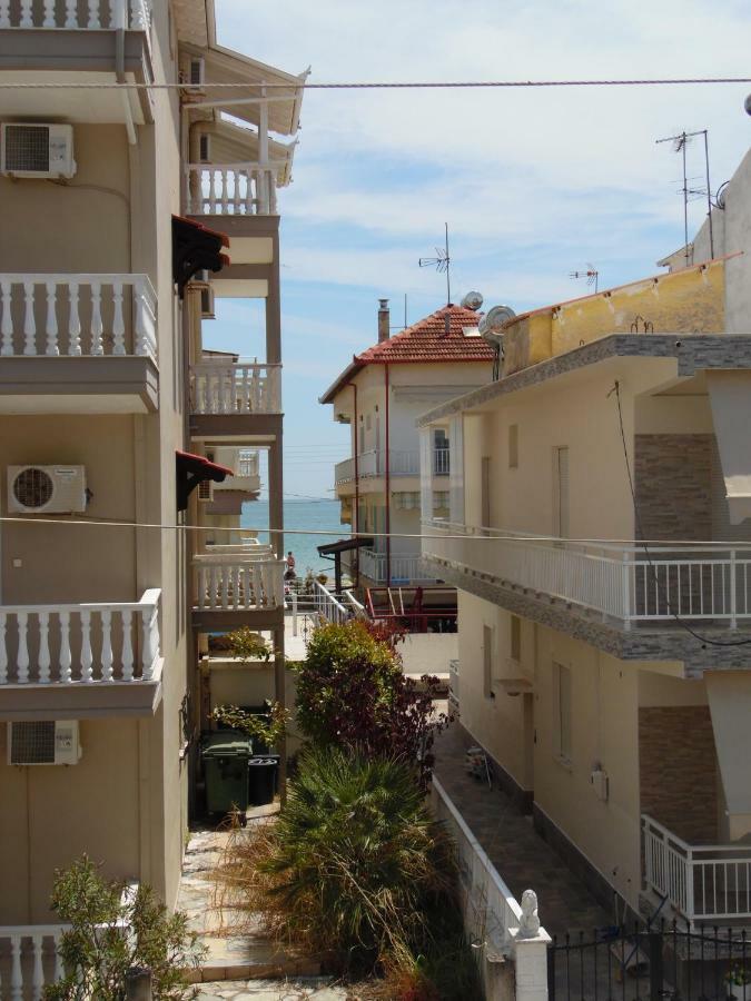 דירות Paralía Four Seasons 1 מראה חיצוני תמונה